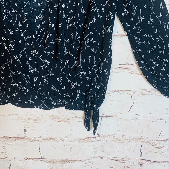 Universal Thread XXL Wrap Floral Tie Hem Long Sleeve Boho Cottagecore Blouse Top - Picture 4 of 7